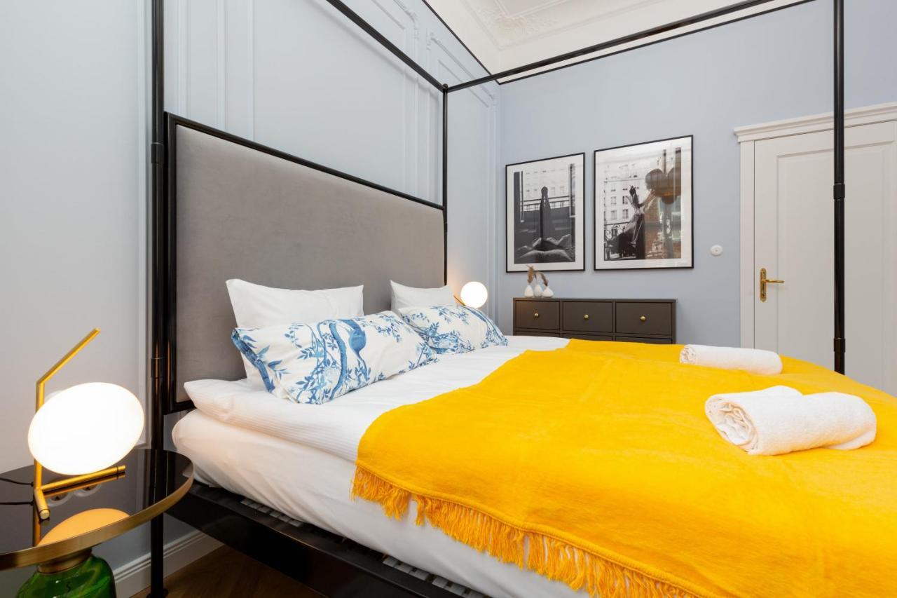 Lux Golden Apartment Praga Kepna By Renters Prestige Warsawa Bagian luar foto